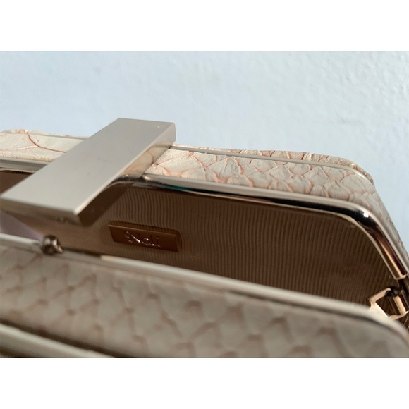 Nali Snake Skin Hexagonal Purse - Picture 4 of 5